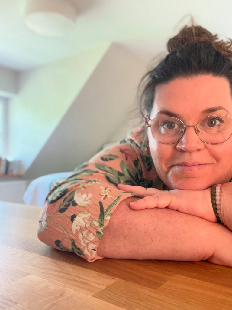 Inga Ewald - Bindungsanalyse, Mütterpflege und Frauenkreise im Raum Osnabrück Inga Ewald - mentale Schwangerschaftsbegleitung und liebevolle Unterstützung im Wochenbett im Raum Osnabrück